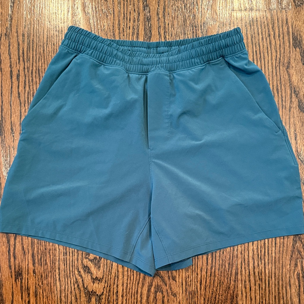 Lululemon Men’s Pace Breaker Liner-Less Shorts, 5”, Teal, Size S.